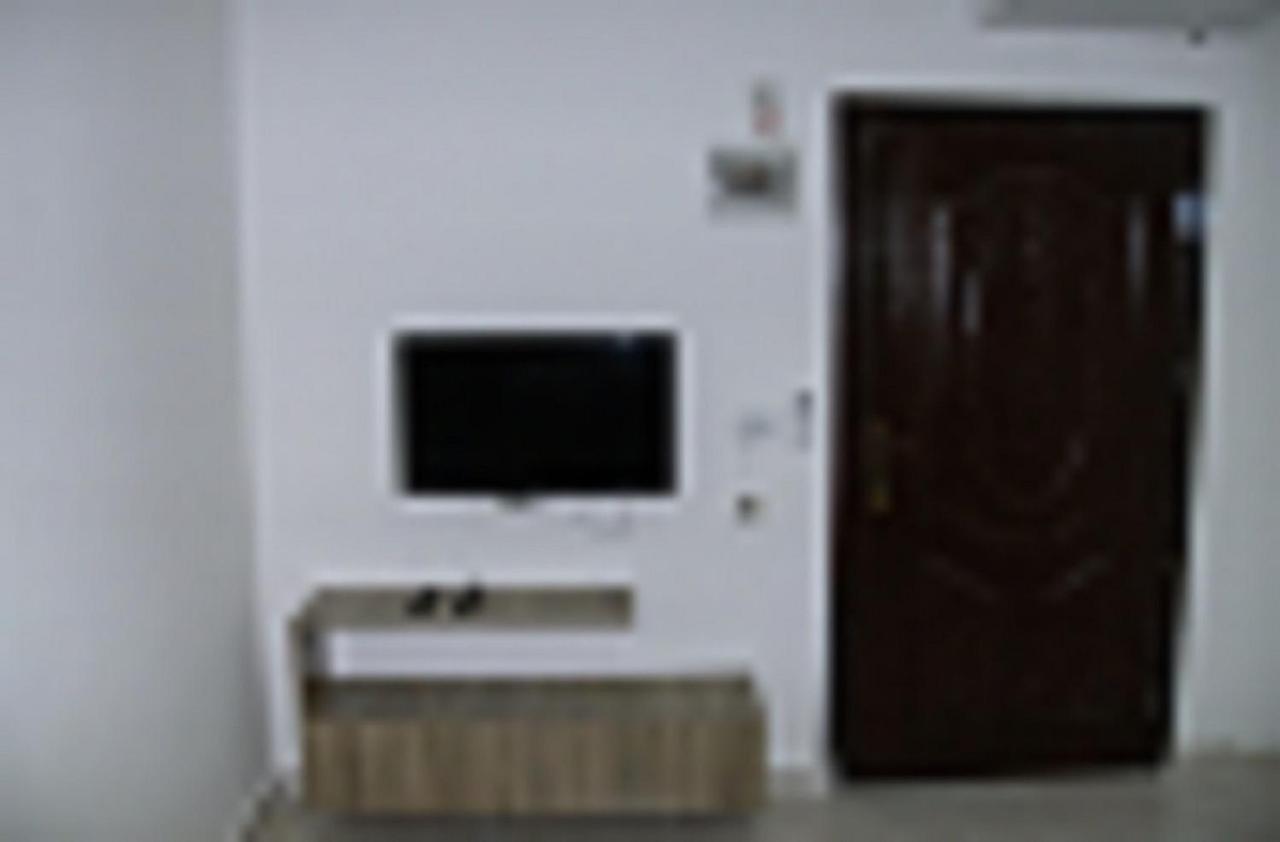 Faraseen Apartments Al Qastal Extérieur photo