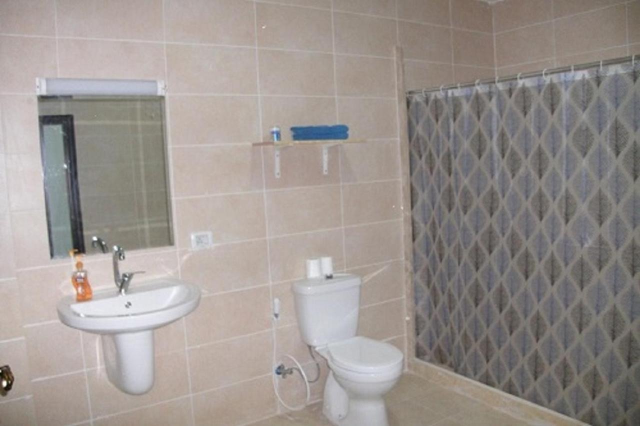 Faraseen Apartments Al Qastal Extérieur photo